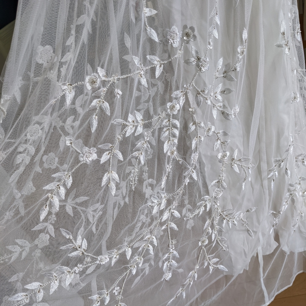 ASOS Edition Bridal Dress NWT White Embroidered, Beaded US size 8 - Picture 4 of 12